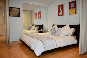 Spacious 1 Bedroom Apartment in the Heart of Melbourne's CBD